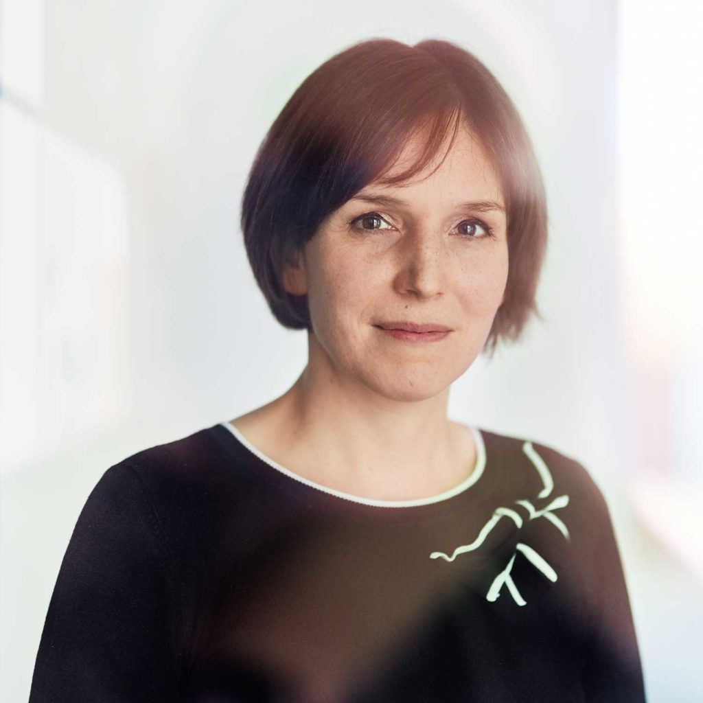 Portraitfoto von Miriam Fleischmann Projektmanagerin